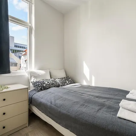 شقة One Of A Kind In I 7 Bedrooms I 15 Guests! برغن