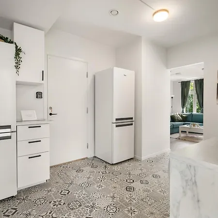 One Of A Kind In I 7 Bedrooms I 15 Guests! Apartment Bergen