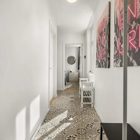 One Of A Kind In I 7 Bedrooms I 15 Guests!